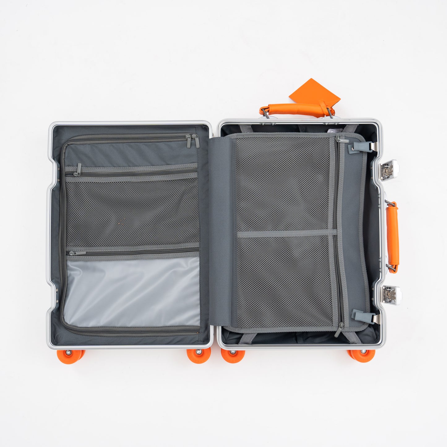 Silver Classic Cabin